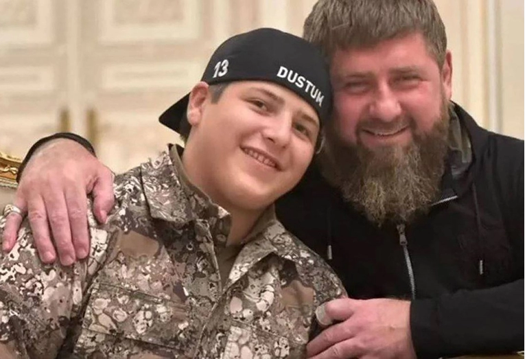 Adam Kadirov doživio tešku prometnu nesreću. "U teškom je stanju"